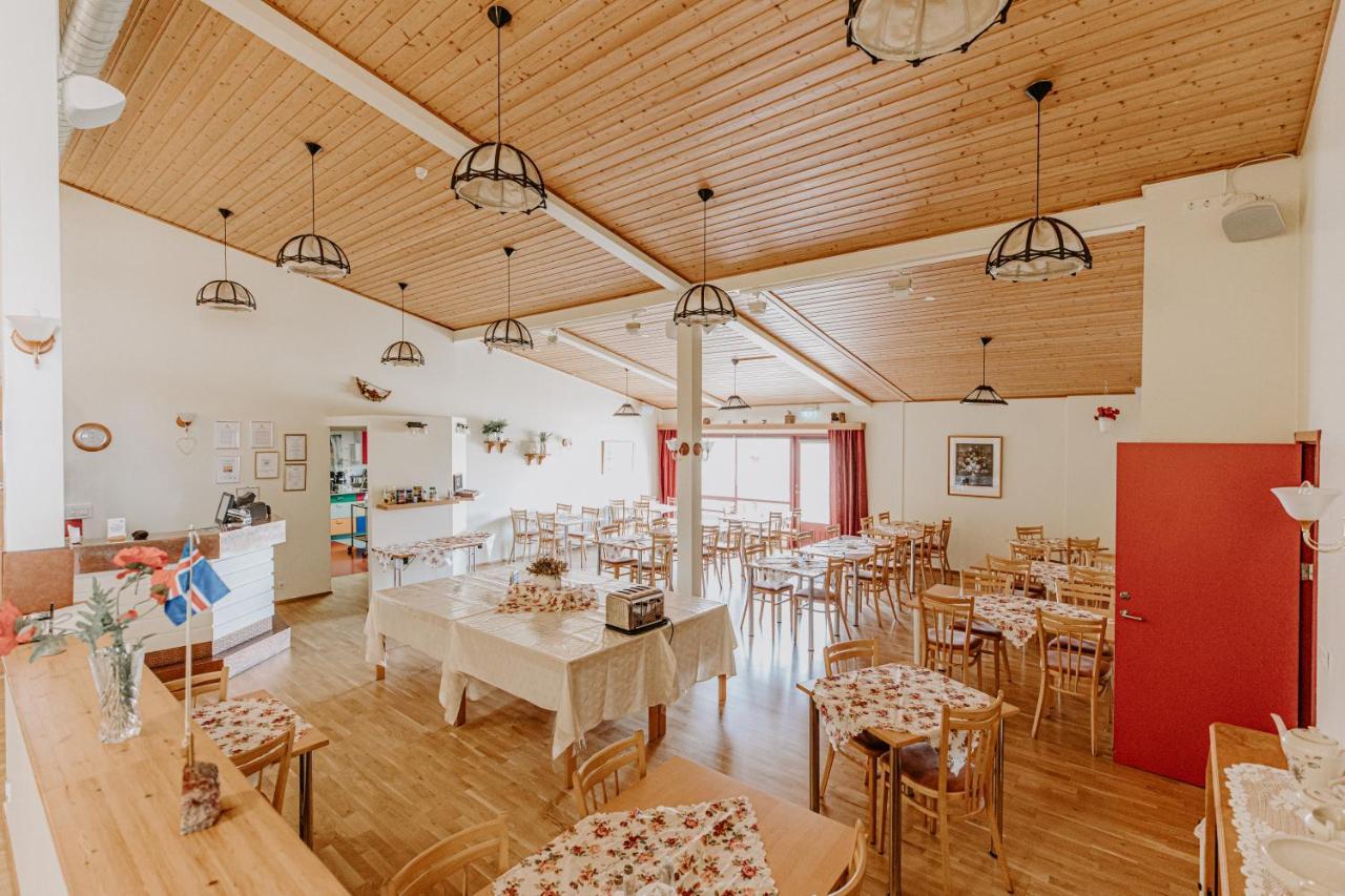 Narfastadir Guesthouse Laugar  Exterior foto